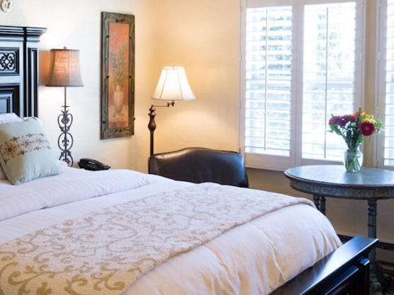 Half Moon Bay Inn - Main Street Downtown エクステリア 写真